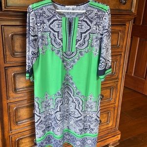 Beautiful Paisley and Green Shift Dress Size 14